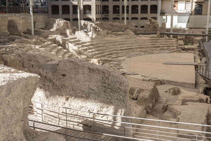 Zaragoza 077 - museo del Teatro de Caesaraugusta.jpg